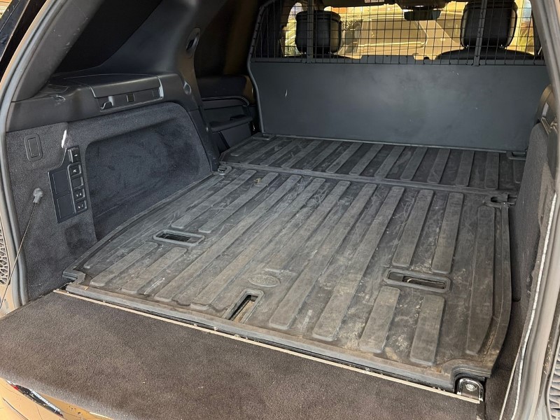 2023 (72) LAND ROVER COMMERCIAL DISCOVERY 3.0 D300 R-Dynamic SE Commercial Auto 4897932