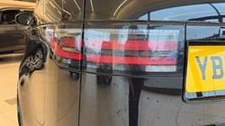 2023 (72) LAND ROVER COMMERCIAL DISCOVERY 3.0 D300 R-Dynamic SE Commercial Auto 4897908