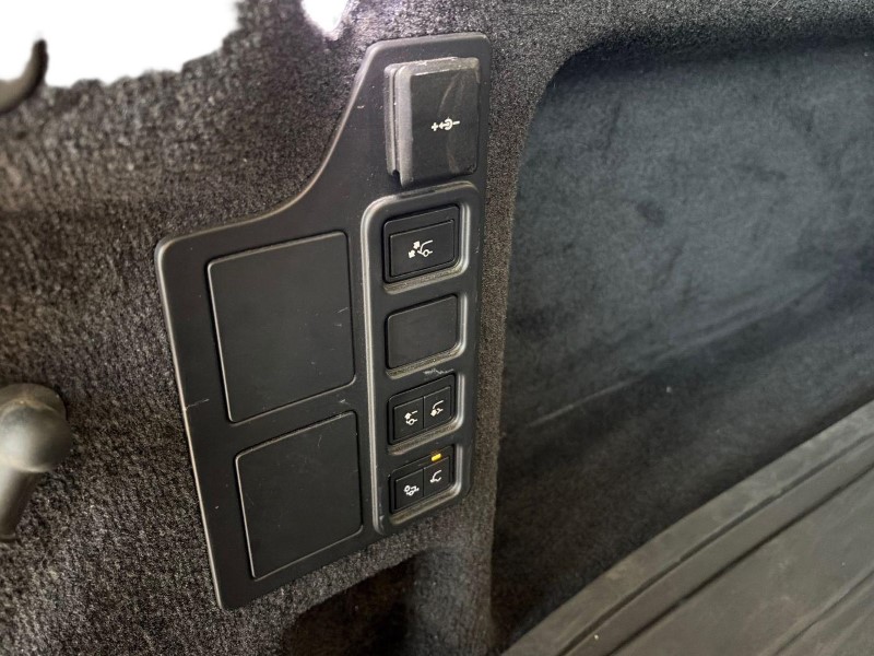 2023 (72) LAND ROVER COMMERCIAL DISCOVERY 3.0 D300 R-Dynamic SE Commercial Auto 4897910