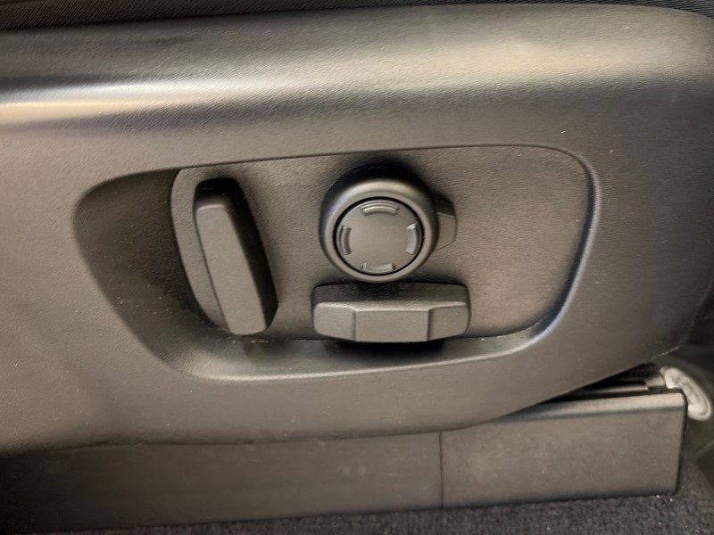 2023 (72) LAND ROVER COMMERCIAL DISCOVERY 3.0 D300 R-Dynamic SE Commercial Auto 4897914