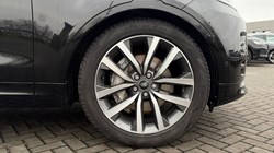 2023 (72) LAND ROVER COMMERCIAL DISCOVERY 3.0 D300 R-Dynamic SE Commercial Auto 4897897