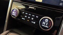 2023 (72) LAND ROVER COMMERCIAL DISCOVERY 3.0 D300 R-Dynamic SE Commercial Auto 4897947