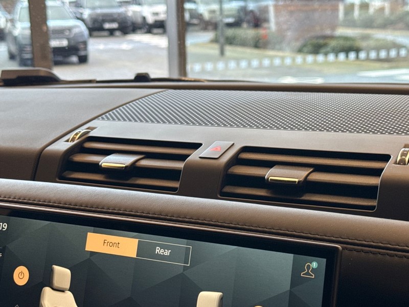 2024 (24) LAND ROVER DEFENDER 5.0 P500 V8 130 5dr Auto [8 Seat] 4946013