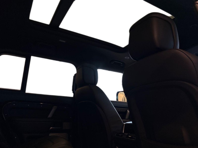 2024 (24) LAND ROVER DEFENDER 5.0 P500 V8 130 5dr Auto [8 Seat] 4945997