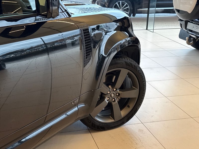 2024 (24) LAND ROVER DEFENDER 5.0 P500 V8 130 5dr Auto [8 Seat] 4946026