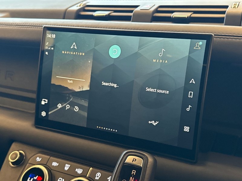 2024 (24) LAND ROVER DEFENDER 5.0 P500 V8 130 5dr Auto [8 Seat] 4946006