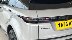 2025 (75) LAND ROVER RANGE ROVER EVOQUE 2.0 D200 Dynamic SE 5dr Auto 5562341