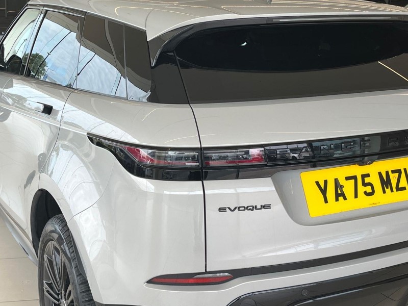 2025 (75) LAND ROVER RANGE ROVER EVOQUE 2.0 D200 Dynamic SE 5dr Auto 5562313