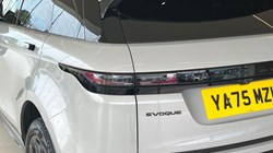 2025 (75) LAND ROVER RANGE ROVER EVOQUE 2.0 D200 Dynamic SE 5dr Auto 5562313