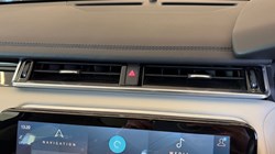 2021 (21) LAND ROVER RANGE ROVER VELAR 2.0 D200 Edition 5dr Auto 4896160