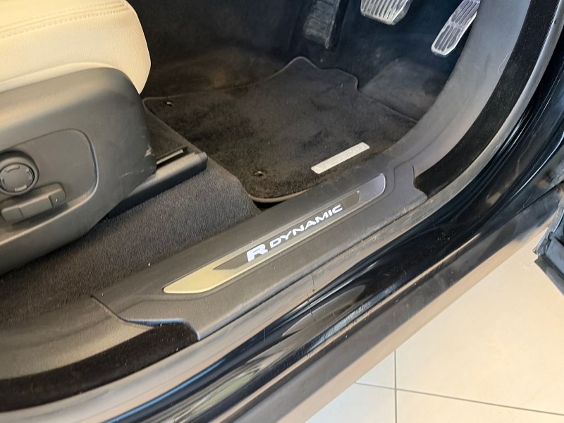 2021 (21) LAND ROVER RANGE ROVER VELAR 2.0 D200 Edition 5dr Auto 4896164