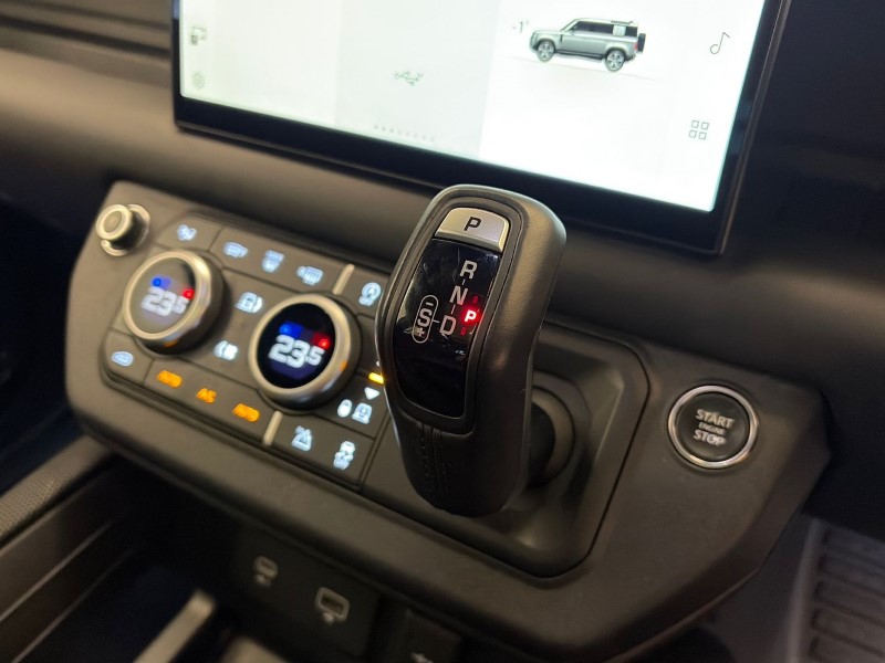 2023 (72) LAND ROVER DEFENDER 5.0 P525 V8 Carpathian Edition 110 5dr Auto 4904086