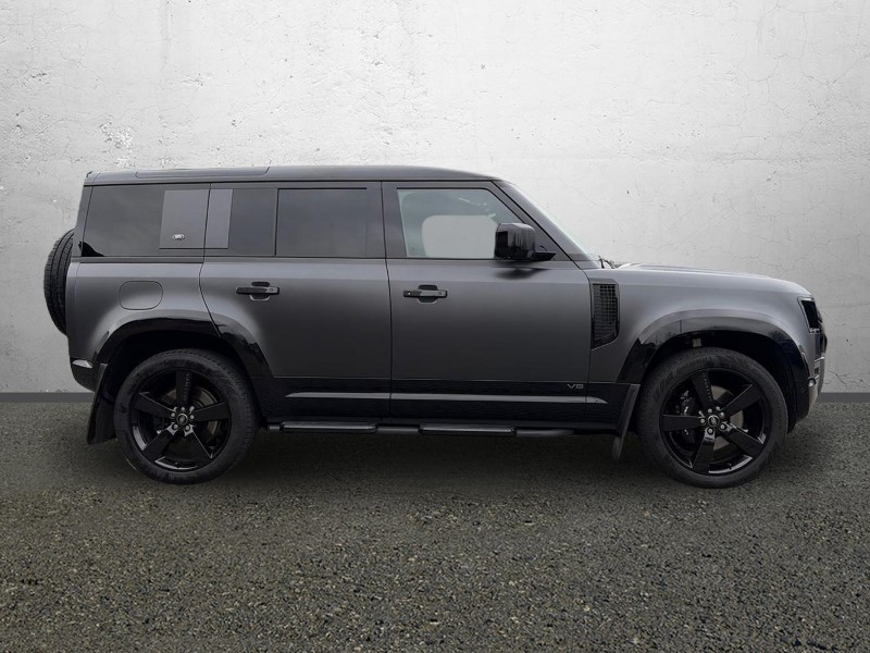 2023 (72) LAND ROVER DEFENDER 5.0 P525 V8 Carpathian Edition 110 5dr Auto 4904078