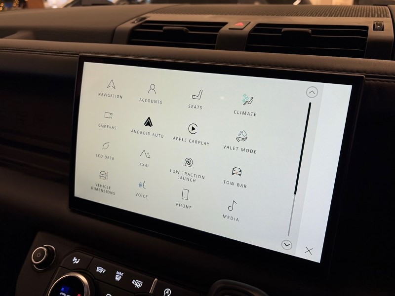 2023 (72) LAND ROVER DEFENDER 5.0 P525 V8 Carpathian Edition 110 5dr Auto 4904107