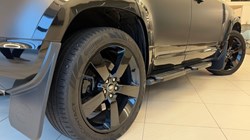 2023 (72) LAND ROVER DEFENDER 5.0 P525 V8 Carpathian Edition 110 5dr Auto 4904125