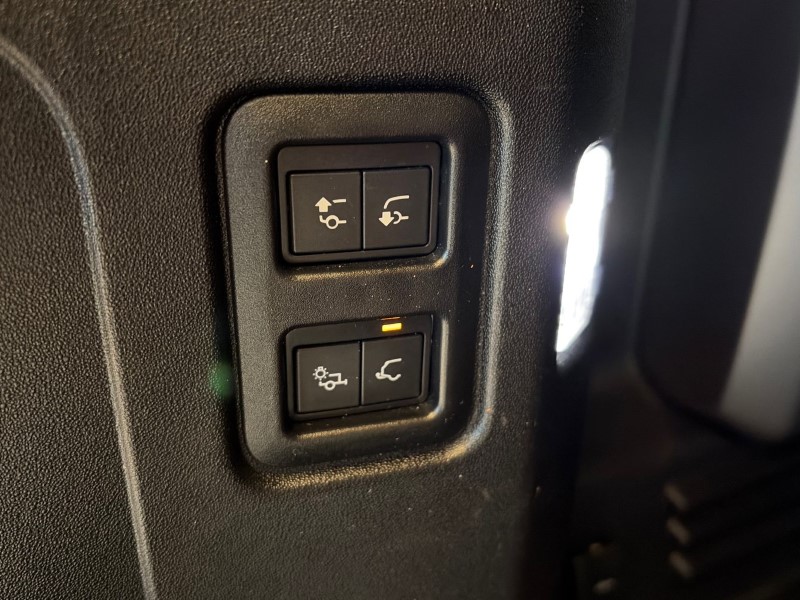 2023 (72) LAND ROVER DEFENDER 5.0 P525 V8 Carpathian Edition 110 5dr Auto 4904117