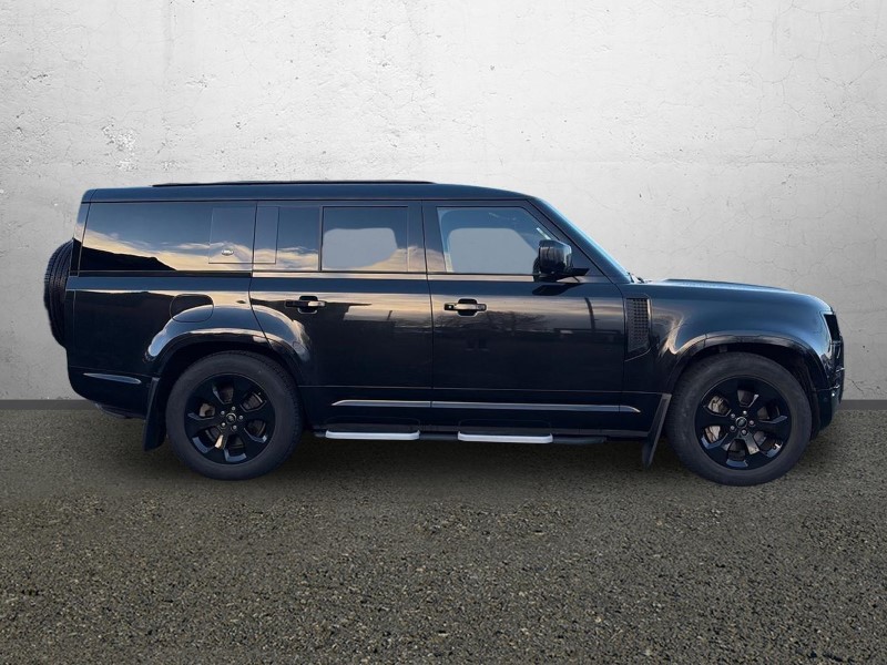 2023 (72) LAND ROVER DEFENDER 3.0 D300 X-Dynamic HSE 130 5dr Auto 4908164