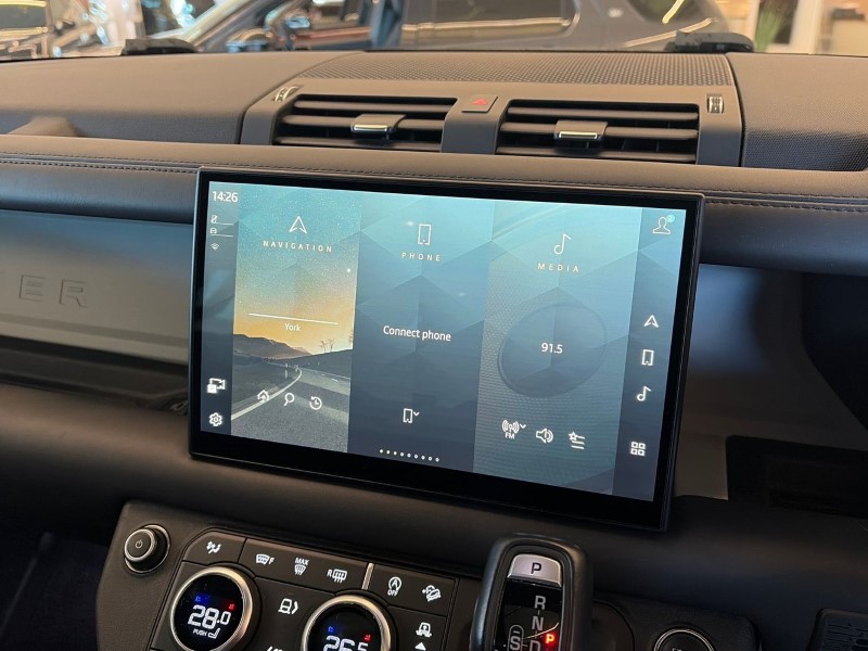 2023 (72) LAND ROVER DEFENDER 3.0 D300 X-Dynamic HSE 130 5dr Auto 4908190