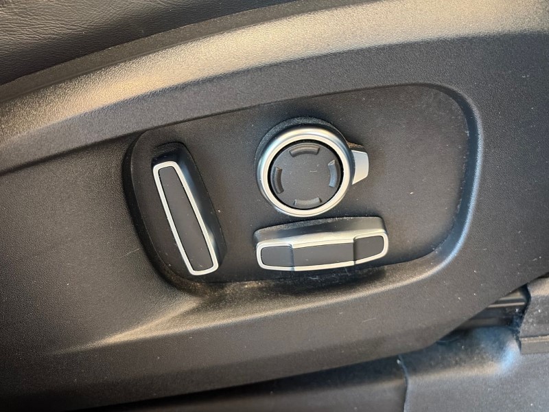 2023 (72) LAND ROVER DEFENDER 3.0 D300 X-Dynamic HSE 130 5dr Auto 4908184