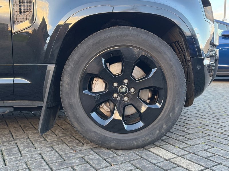 2023 (72) LAND ROVER DEFENDER 3.0 D300 X-Dynamic HSE 130 5dr Auto 4908167