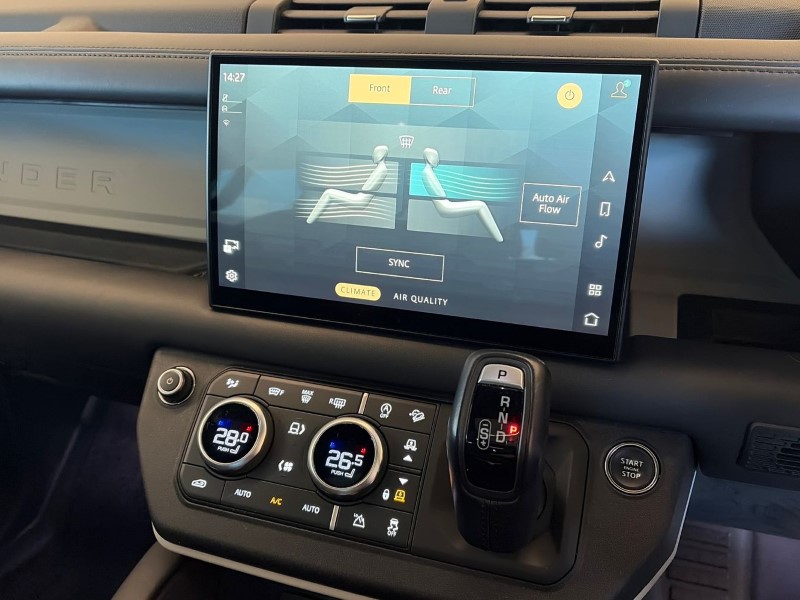 2023 (72) LAND ROVER DEFENDER 3.0 D300 X-Dynamic HSE 130 5dr Auto 4908194