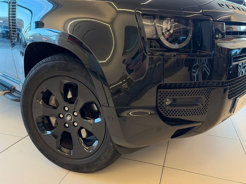 2023 (72) LAND ROVER DEFENDER 3.0 D300 X-Dynamic HSE 130 5dr Auto 4908205