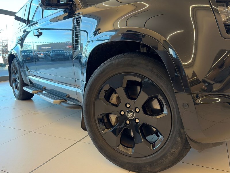 2023 (72) LAND ROVER DEFENDER 3.0 D300 X-Dynamic HSE 130 5dr Auto 4908207