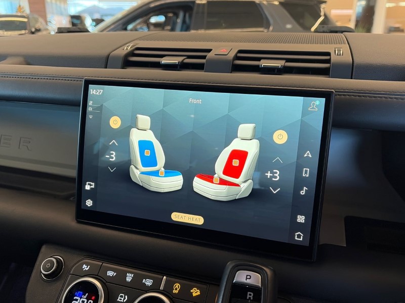 2023 (72) LAND ROVER DEFENDER 3.0 D300 X-Dynamic HSE 130 5dr Auto 4908196