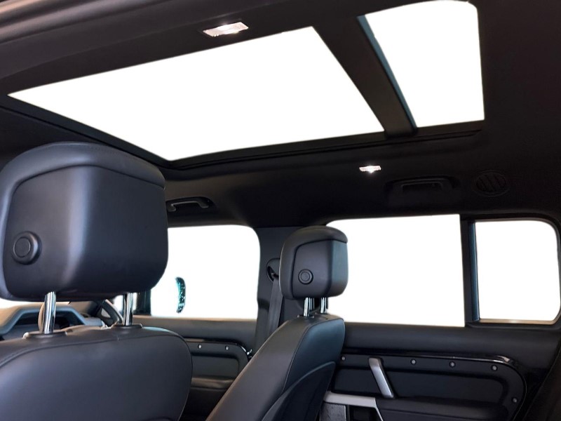 2023 (72) LAND ROVER DEFENDER 3.0 D300 X-Dynamic HSE 130 5dr Auto 4908180