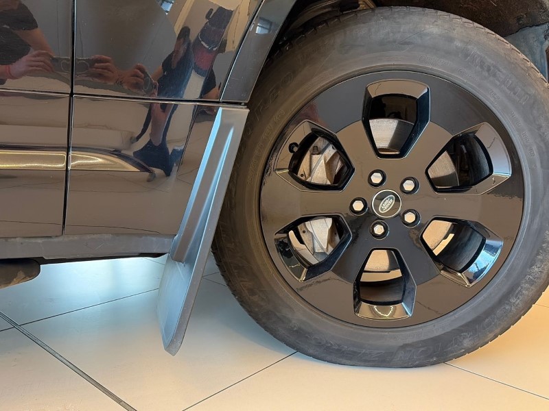 2023 (72) LAND ROVER DEFENDER 3.0 D300 X-Dynamic HSE 130 5dr Auto 4908212