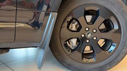 2023 (72) LAND ROVER DEFENDER 3.0 D300 X-Dynamic HSE 130 5dr Auto 4908212