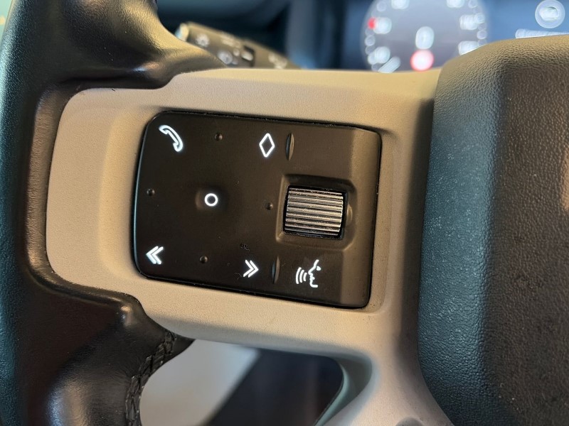 2023 (72) LAND ROVER DEFENDER 3.0 D300 X-Dynamic HSE 130 5dr Auto 4908188