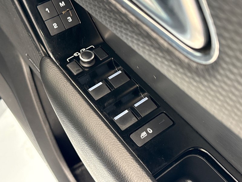 2019 (19) LAND ROVER RANGE ROVER VELAR 2.0 D180 R-Dynamic S 5dr Auto 4934694