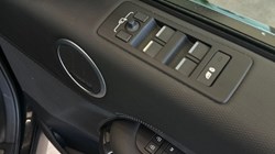 2024 (73) LAND ROVER DISCOVERY 3.0 D300 Dynamic HSE 5dr Auto 4932587