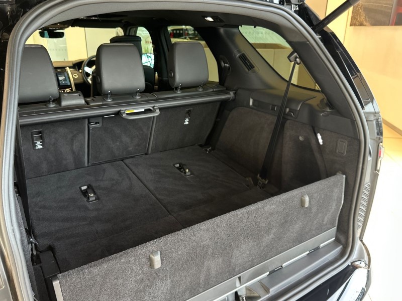 2024 (73) LAND ROVER DISCOVERY 3.0 D300 Dynamic HSE 5dr Auto 4932606