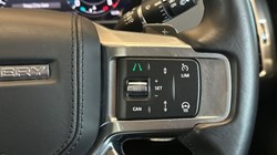 2024 (73) LAND ROVER DISCOVERY 3.0 D300 Dynamic HSE 5dr Auto 4932593