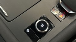 2024 (73) LAND ROVER DISCOVERY 3.0 D300 Dynamic HSE 5dr Auto 4932603