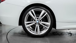2015 (15) BMW 4 SERIES 420d M Sport 2dr 2982703