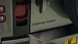 2024 (24) LAND ROVER DEFENDER 2.0 P400e X-Dynamic HSE 110 5dr Auto 5064946