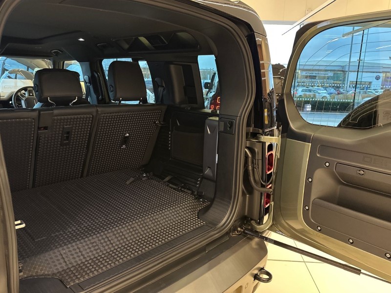 2024 (24) LAND ROVER DEFENDER 2.0 P400e X-Dynamic HSE 110 5dr Auto 4934661