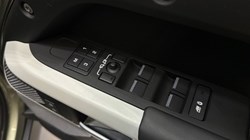 2024 (24) LAND ROVER DEFENDER 2.0 P400e X-Dynamic HSE 110 5dr Auto 4934645