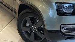 2024 (24) LAND ROVER DEFENDER 2.0 P400e X-Dynamic HSE 110 5dr Auto 4934663