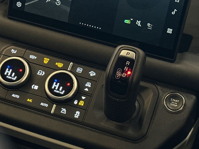 2024 (24) LAND ROVER DEFENDER 2.0 P400e X-Dynamic HSE 110 5dr Auto 5064913