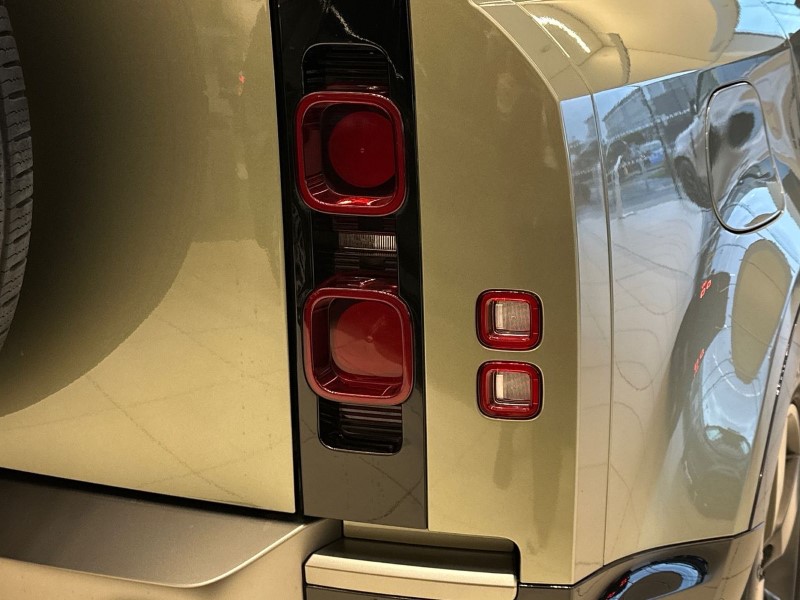 2024 (24) LAND ROVER DEFENDER 2.0 P400e X-Dynamic HSE 110 5dr Auto 5064947