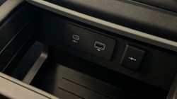 2024 (24) LAND ROVER DEFENDER 2.0 P400e X-Dynamic HSE 110 5dr Auto 4934658