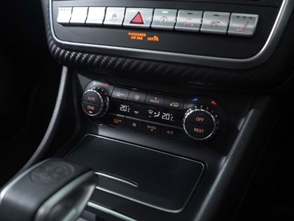 2018 (67) MERCEDES-BENZ A CLASS A45 4Matic Premium 5dr Auto