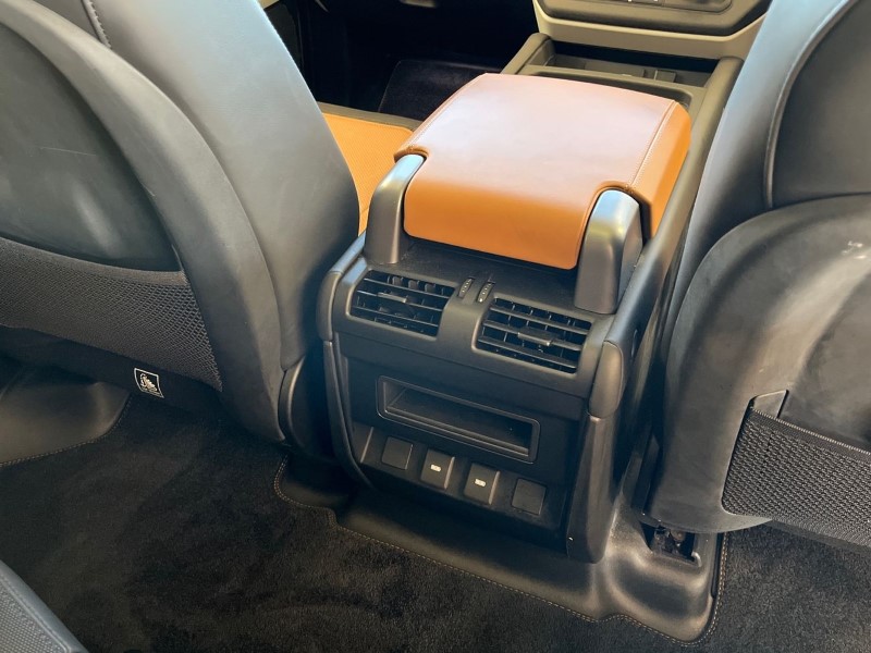 2023 (73) LAND ROVER DEFENDER 3.0 D250 X-Dynamic HSE 110 5dr Auto 4910477