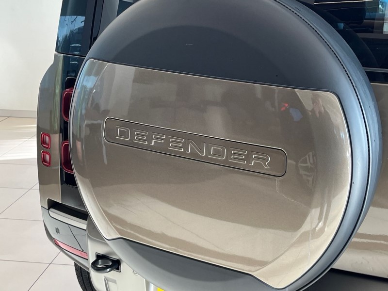 2023 (73) LAND ROVER DEFENDER 3.0 D250 X-Dynamic HSE 110 5dr Auto 4910503