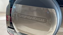 2023 (73) LAND ROVER DEFENDER 3.0 D250 X-Dynamic HSE 110 5dr Auto 4910503