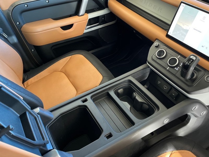 2023 (73) LAND ROVER DEFENDER 3.0 D250 X-Dynamic HSE 110 5dr Auto 4910513